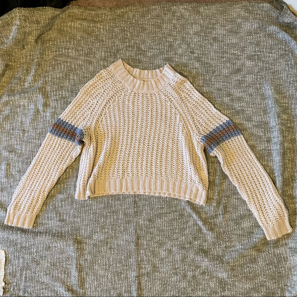 *SOLD* american eagle sweater